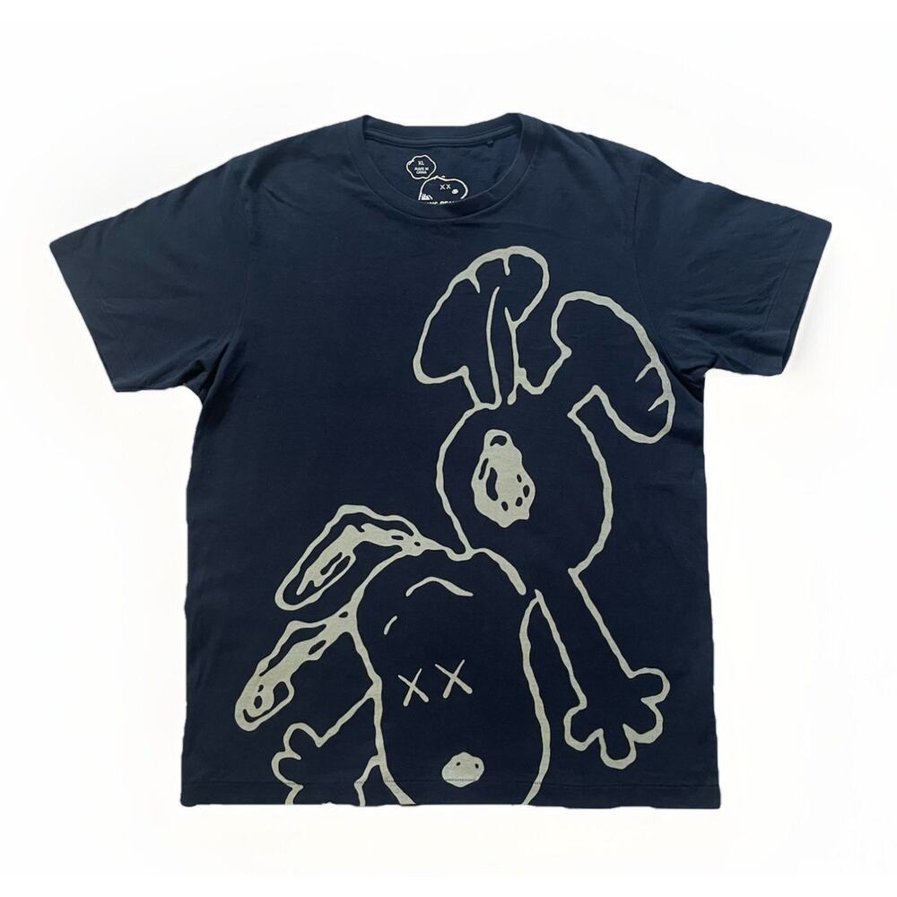 NEW Kaws X Peanuts Falling Snoopy T-shirt Navy Blue Sz XL UNIQLO